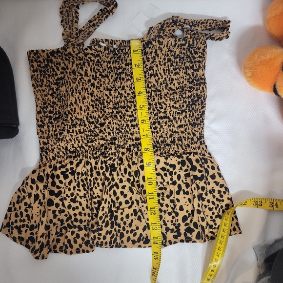 Elodie leopard ruffle tank top. - Picture 10 of 10